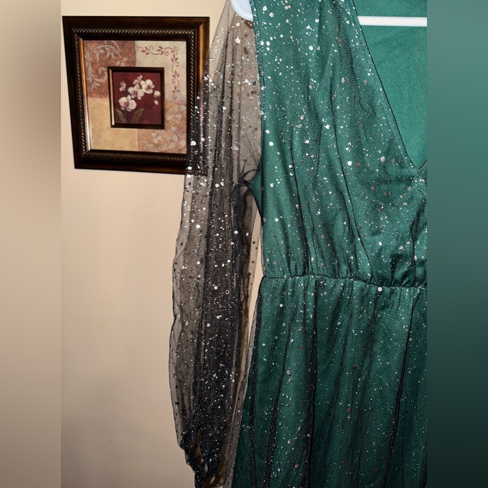 Dress - Picture 4 of 5